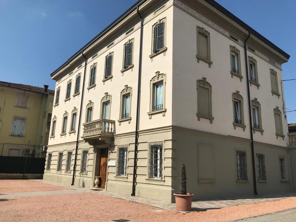 La Sosta Camere & Appartamenti San Felice sul Panaro Exteriör bild