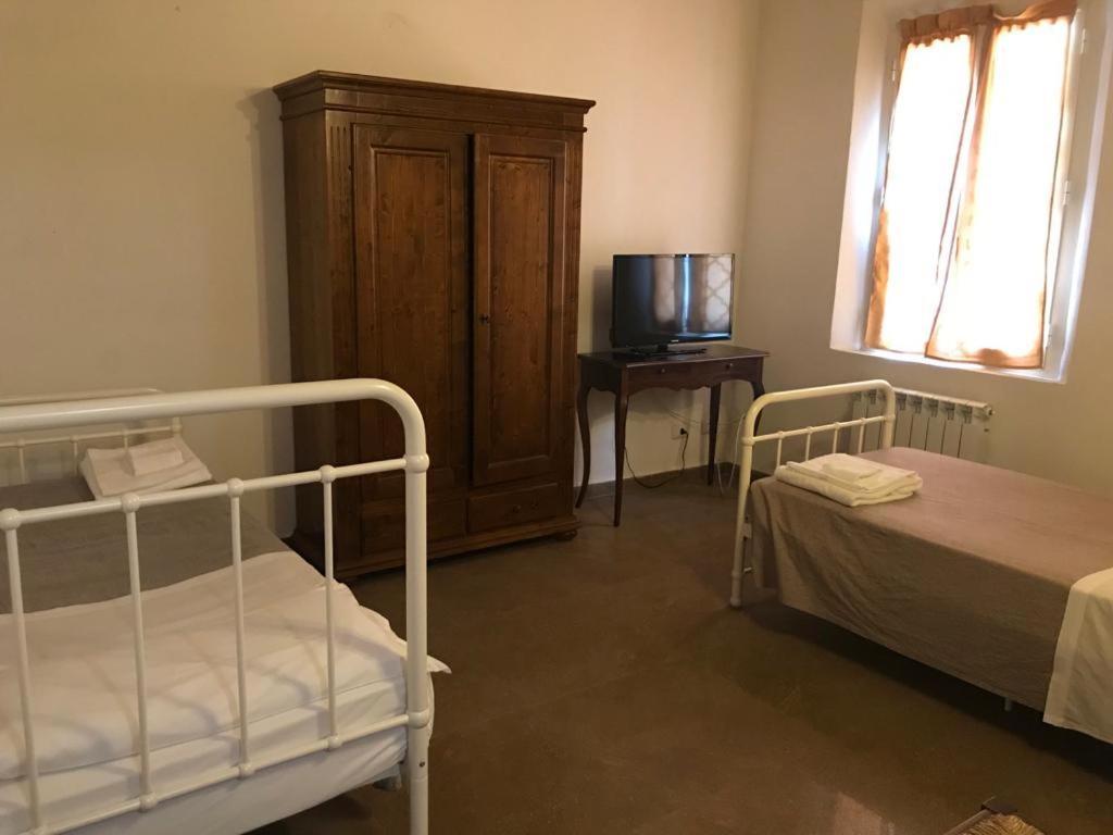 La Sosta Camere & Appartamenti San Felice sul Panaro Exteriör bild